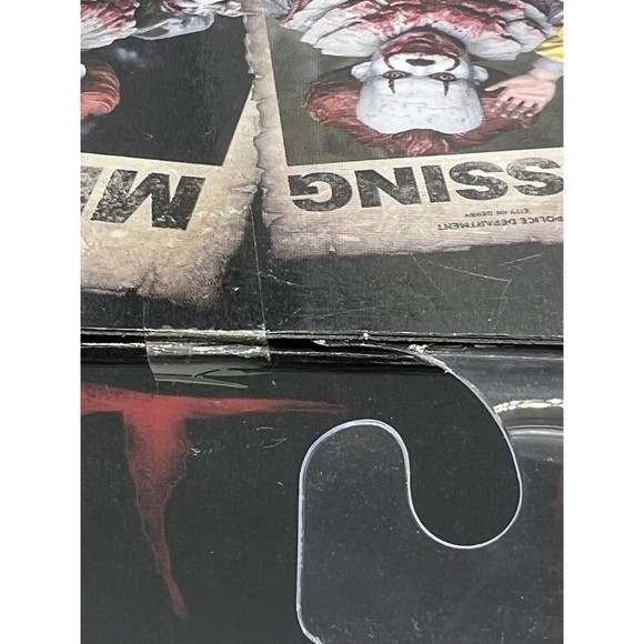 NECA IT 2017 Ultimate Bloody Pennywise & IT Chapter 2 Ultimate Pennywise Figures - Picture 12 of 16